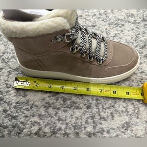 Marc Fisher New Tan LTD boots Sz5.5